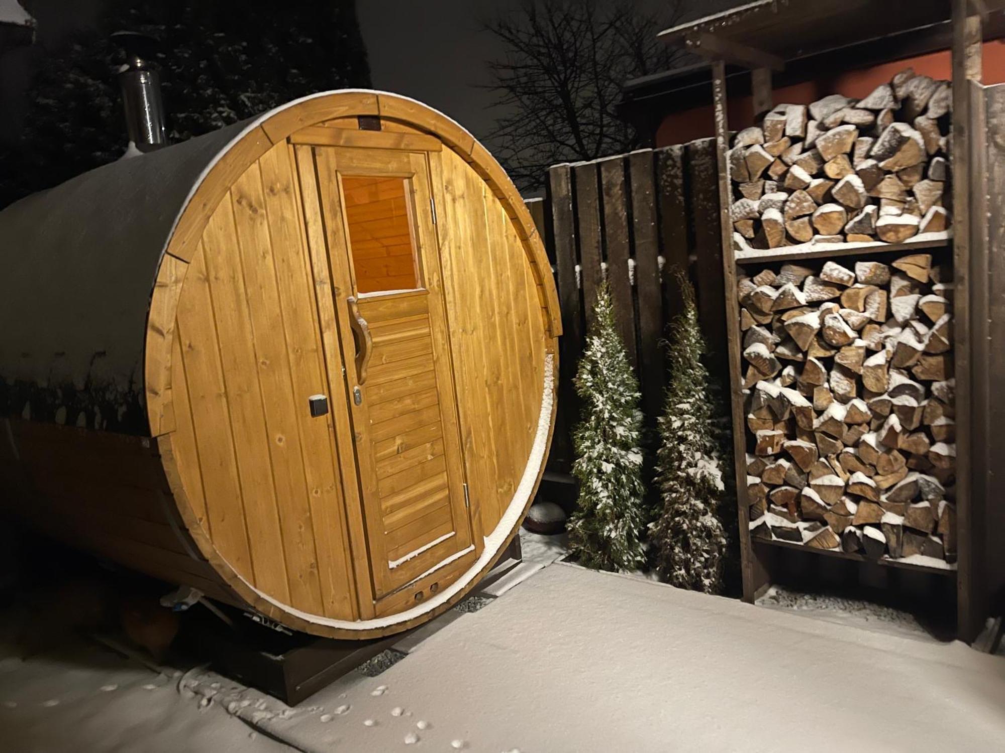 7 Bedroom Secluded Villa Close To Prague Říčany Εξωτερικό φωτογραφία